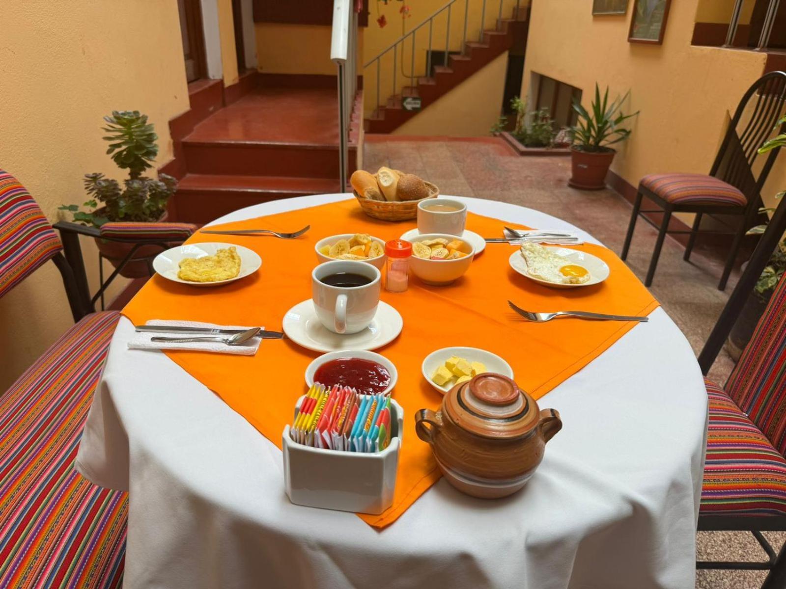 Huayna House Pensión